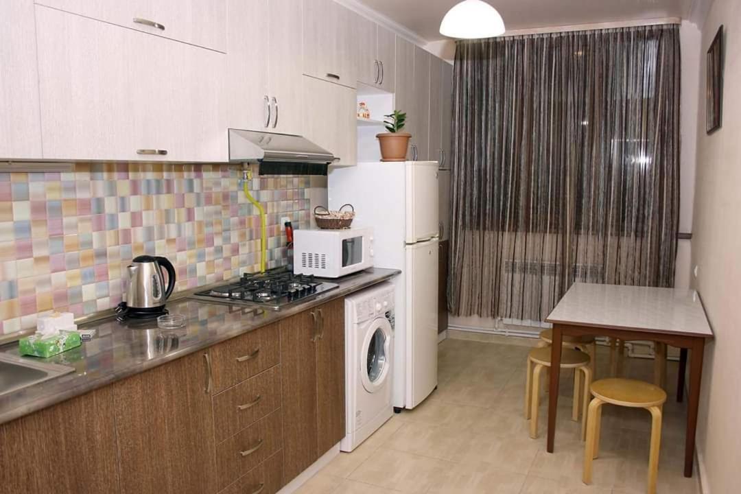 Centralhome Ереван Екстериор снимка